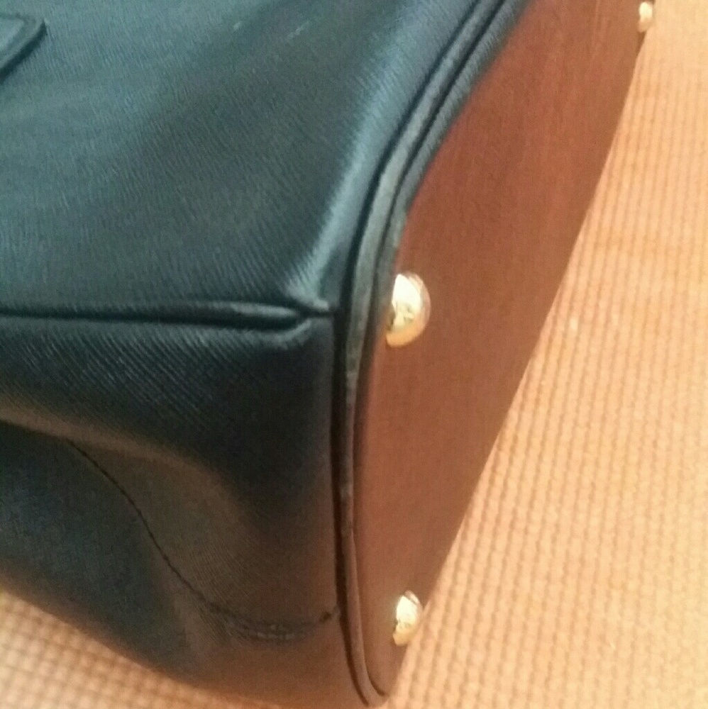Prada Saffiano Lux Tote BN 2402 - Picture 6 of 10